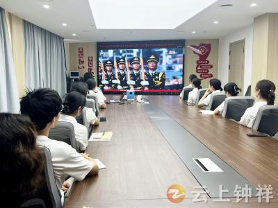 钟祥市机关幼儿园：铭记历史观盛会 浸润童心传红色