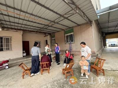 郢中街道高庙社区：“线上+线下”齐发力 育儿补贴政策送到家