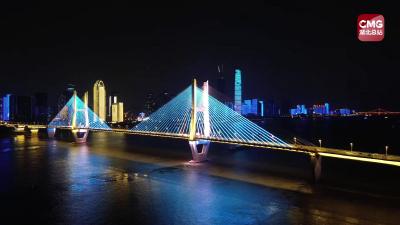 中国首部8K拍摄太空电影《窗外是蓝星》亮相湖北武汉两江四岸