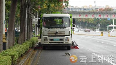 钟祥城管精细服务备战“三节” 营造整洁有序城市环境