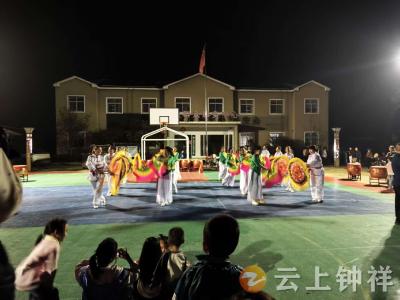 文化盛宴送到家门口——丰乐镇“双节”汇演暖人心