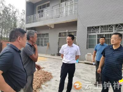 钟祥市医保局开展“五访五看” 筑牢脱贫攻坚成果衔接乡村振兴根基