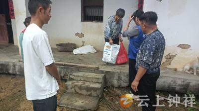 张集镇蔡岭村网格站：温情走访暖人心 佳节问候显真情