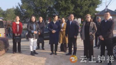 李珩视察少数民族乡村特色产业培育  开展惠企政策宣传