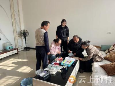 郢中街道卫健办：走进家门 为计生奖扶“把好关”