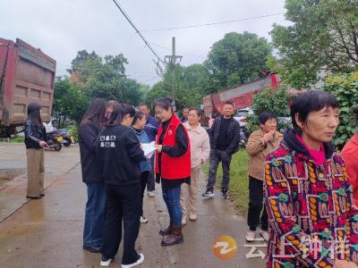 郢中街道高庙社区多措并举，筑牢秸秆禁烧“防火墙”