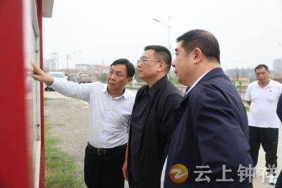 李鹏检查汉江防汛工作