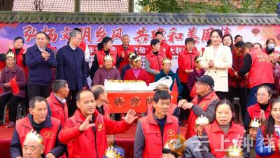 石牌镇周集村：党建红映夕阳红 重阳孝亲暖人心