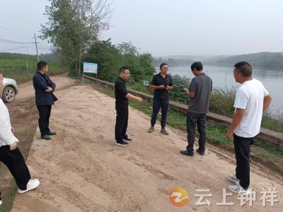 长寿镇：督查谢湾水库生态养殖 筑牢水域生态防线