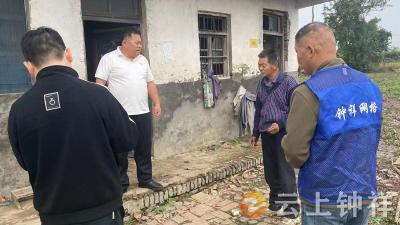 洋梓镇莲花村：温情走访暖乡亲 精准帮扶解民忧