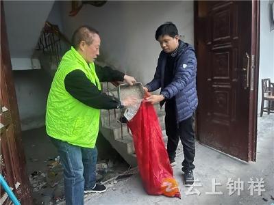 钟祥市河湖保护志愿者协会：焕新办公阵地 筑牢护河“大本营”