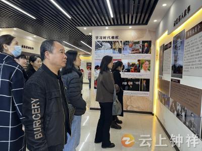 铭“纪”于心 清廉同行——钟祥市机关幼儿园联合市实验小学开展廉政教育活动