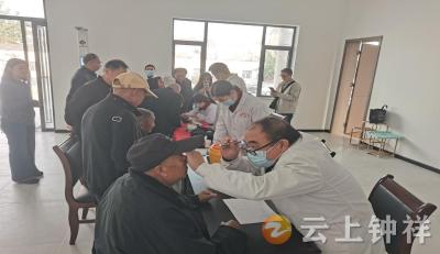 洋梓镇：尊老敬老传文明 义诊服务暖人心
