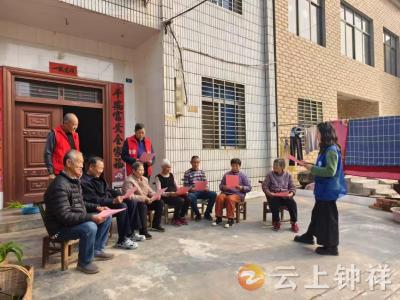 双河镇：医保宣传进乡村 网格服务零距离