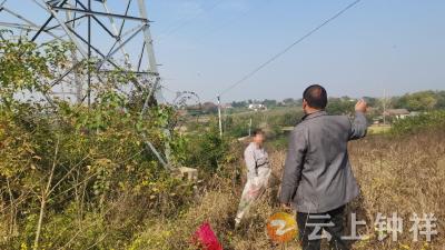 九里回族乡肖店社区：巡查宣传双管齐下 织密铁路安全防护网