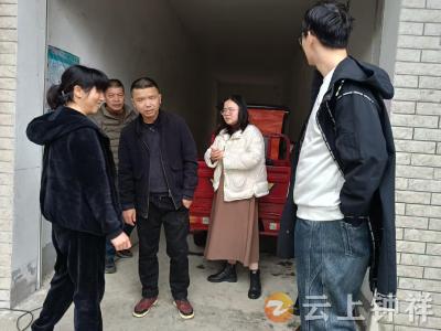 文集镇：走访探实情 帮扶暖童心