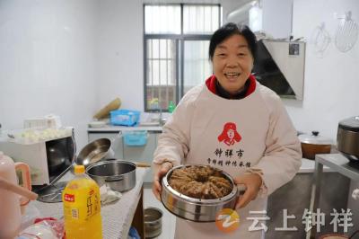 李静：桑榆未晚，赓续雷锋情