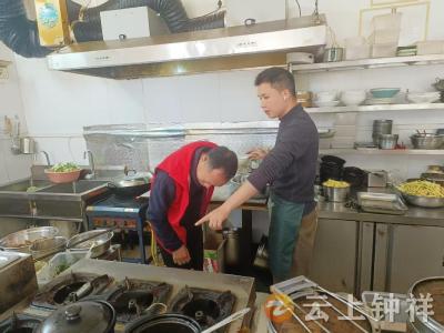 东桥镇东桥社区：网格“两员”深耕重点场所安全织密居民平安网