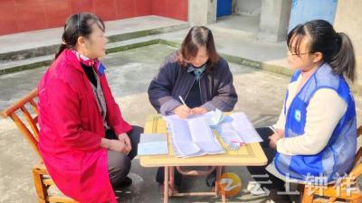 冷水镇李湾村：网格联动第三方 精准核查低保对象