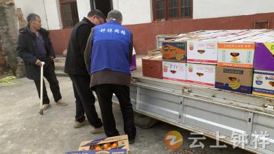 冷水镇：驻村工作队暖心助销 解脱贫户“滞销忧”