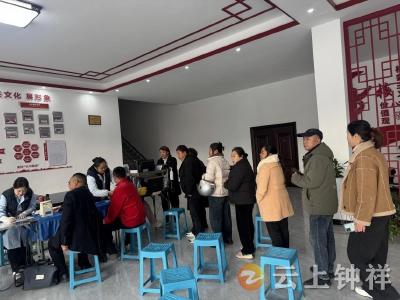 柴湖镇：免费体检暖民心 无偿献血传大爱