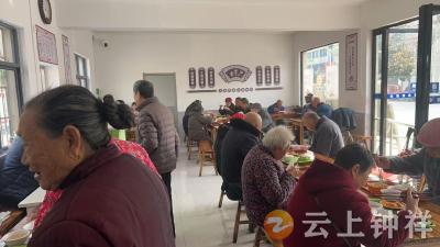 丰乐镇丰乐社区：“小食堂”托起“大民生” 暖胃更暖心