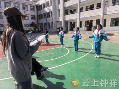 钟祥市承天小学教联体：绳彩飞扬 健康成长