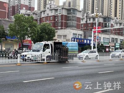 钟祥城管：擦亮城市名片迎高铁
