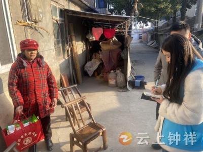 胡集镇社工站：情暖寒冬 温暖相伴