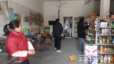 柴湖镇四新村深入开展安全专项宣传检查 筑牢乡村安全防线