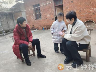 冷水镇中心幼儿园开展特殊群体幼儿家访活动