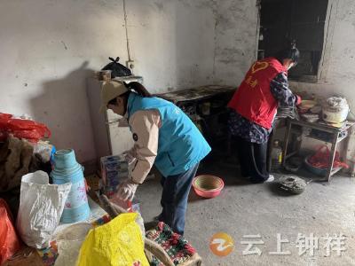 磷矿镇：关爱特殊群体 传递社会温暖