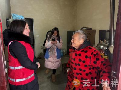 郢中街道高庙社区开展冬季“敲门行动” 织密安全防护网