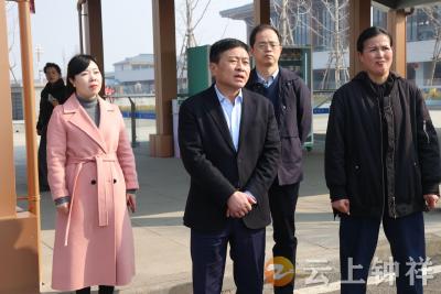 粟建湘在柴湖检查“接您回家”及安全工作 开展走访慰问活动