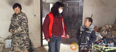 石牌镇伍冲村：“敲门+线上”双线发力 筑牢特殊群体安全防线 