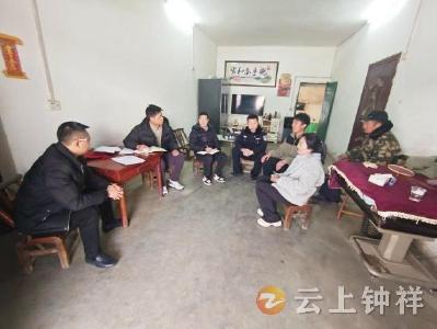 长寿镇：严把政考关 为强军兴军选优才