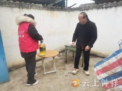 客店镇南庄村：走访关怀特困供养人员 温情暖意暖寒冬