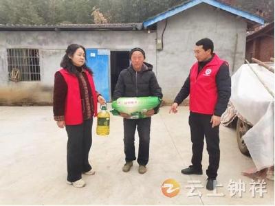 东桥镇三星村：新春走访暖人心 网格关怀护民生 