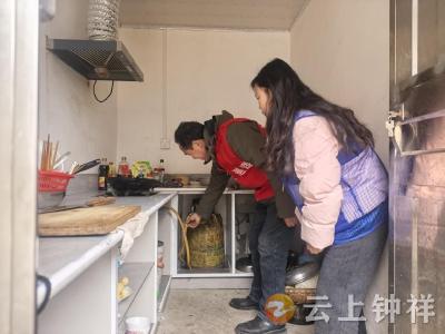 钟祥市双河镇乐乡关村：开展节前安全排查 筑牢春节“防火墙”