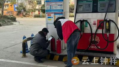 冷水镇铜钱村：节前消防安全排查 筑牢平安过年防线