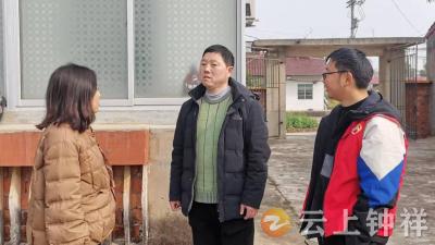 石牌镇贺集社区：网格服务暖民心 精准对接促就业