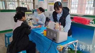 东桥镇东桥社区：热血献爱心 积分暖民心