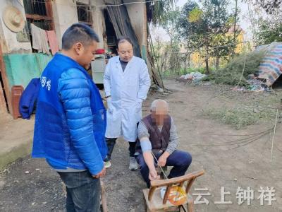 冷水镇孔艾村开展严重精神障碍患者专项走访关爱活动