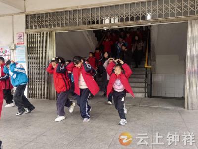 钟祥市承天小学：以练筑防守平安 安全护航伴成长