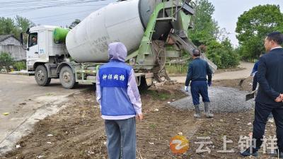 冷水镇郑湾村全力推进垃圾转运平台施工 筑牢村级环境治理根基