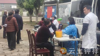 石牌镇郑坪村：健康体检进村入户 惠民服务暖民心