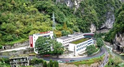 历史会把那些闪耀的政绩镌刻在峡江大地