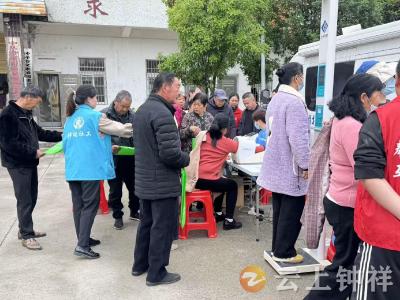 文集镇义诊服务进乡村 健康温暖送到家