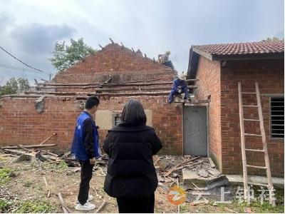 冷水镇：全流程护航 让群众建房“少跑腿、更安心”