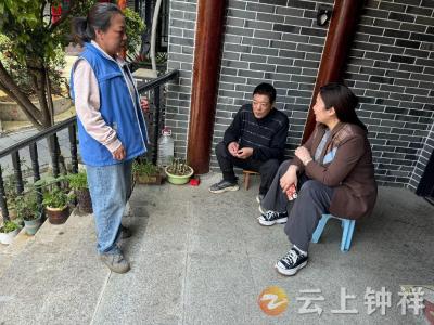 郢中街道中果园社区：入户核实低保信息 精准保障暖民心